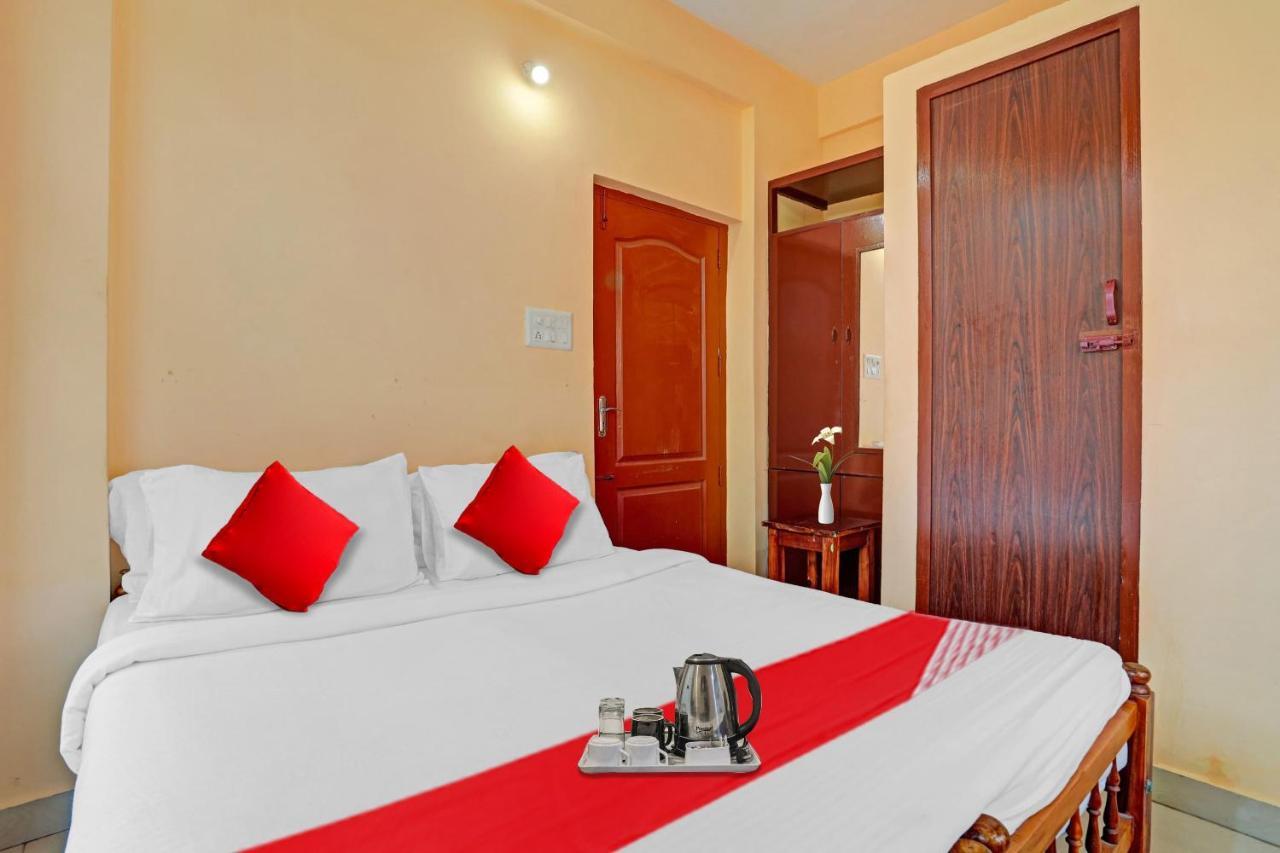 Spot On The New View Regency Hotell Thiruvananthapuram Exteriör bild