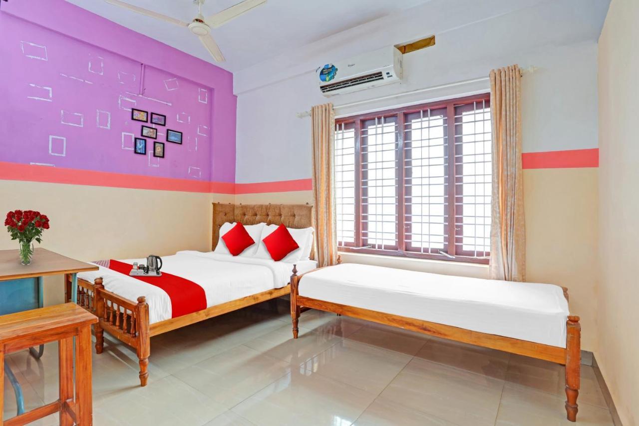 Spot On The New View Regency Hotell Thiruvananthapuram Exteriör bild
